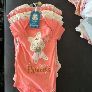 Gerber Onesies 5 pack - NWT 3-6mo